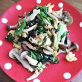 」りふ's cooksnap of when they made ほうれん草としめじ、玉子で炒めチャイナ。.