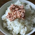 まーく71's cooksnap of when they made 簡単☆おにぎりの具にも♥ほぐし鮭マヨ.