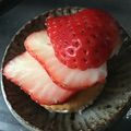 葉月優希's cooksnap of when they made 苺デコのマシュマロサンドビスケット.