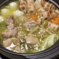 tkyuta's cooksnap of when they made サッポロ一番 ガリバタ鶏塩なべ.