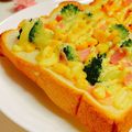 柚子♡⸝⸝⸝'s cooksnap of when they made ブロッコリーハムコーンマヨチーズトースト.