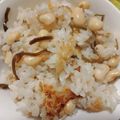 307号室's cooksnap of when they made 塩昆布と水煮大豆の炊き込みご飯♪.