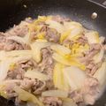 ぱんだ紀ぱんだ's cooksnap of when they made 豚バラ肉とレタス舞茸の白みそ炒め煮.