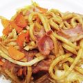 makiburi's cooksnap of when they made 簡単！ケンミンショーの味噌焼きうどん.