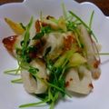 kokemomo60's cooksnap of when they made 鶏ハラミとジャガイモ、豆苗あっさり炒め.