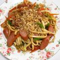 もぐ・ω・くま's cooksnap of when they made 乾麺うどん&冷蔵庫にあるもので焼うどん〜.