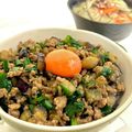だりりラブ's cooksnap of when they made 豚ひき肉とニラ・なすのそぼろ丼♡.
