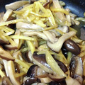 あきつま（杏花☆）'s cooksnap of when they made ご飯が止まらない！椎茸軸と生姜の佃煮.