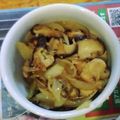 もぐらや00's cooksnap of when they made こんにゃくとしいたけの塩麹バター炒め.