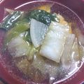 ヤフコメ民's cooksnap of when they made 大量消費！白菜と大根の鶏だし醤油スープ.