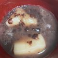 mitimiya's cooksnap of when they made ゆであずきと餅★お正月にレンジおぜんざい.