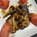 kokko37's cooksnap of when they made ぶりの生姜焼き、しめじ・トマト添え.