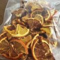 Perlまま's cooksnap of when they made 皮ごとみかんでドライフルーツ.