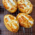 パンダパン405's cooksnap of when they made チキンナゲットの惣菜パン.