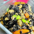 choco831's cooksnap of when they made 簡単☆大豆とツナひじきと人参の煮物♪.
