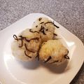 knkmym's cooksnap of when they made 塩昆布とおかかのおにぎり♪.