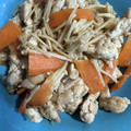 y_u♡'s cooksnap of when they made 弁当にも！　豚肉とえのき、人参の生姜炒め.