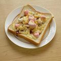 キンプリ's cooksnap of when they made マシュマロ黒みつチーズトースト.