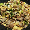 roll21's cooksnap of when they made 豚肉と青梗菜☆卵の中華炒め☆.