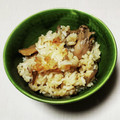 三つ葉つくし's cooksnap of when they made 簡単！激ウマ！舞茸ご飯！.