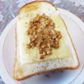 めみたん☆'s cooksnap of when they made 節約♬お手軽♬納豆チーズトースト.