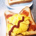 knkmym's cooksnap of when they made 簡単アレンジ！オムライス風トースト！.