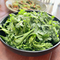 Superlittleboo's cooksnap of when they made ほろ苦ほの甘の美味しさ！☆春菊のサラダ.