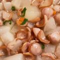 クックTWP4I0☆'s cooksnap of when they made 孫が大好きな♪ウインナーと大根の煮物.