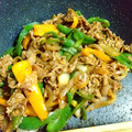 マキマキ913's cooksnap of when they made 牛肉ピーマン玉ねぎ♪甘辛オイスター炒め.