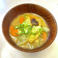 azbjbn's cooksnap of when they made 朝食！ 大根 人参と 油揚げの お味噌汁.