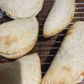 LinLinkBu's cooksnap of when they made 余ったピザ生地でカルツォーネ風.