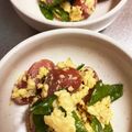 にこちゃんち's cooksnap of when they made 絹さやとベーコン(ウインナー)の卵炒め.