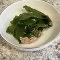 もりっこかふぇ's cooksnap of when they made 生わかめとシーチキンの酢の物.