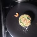 コルディン・「トリ」's cooksnap of when they made 切って炒めて12分✄残りご飯のエビピラフ.