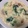 じゃそん's cooksnap of when they made 濃厚♪ほうれん草とウインナの豆乳スープ.