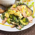 ３５９'s cooksnap of when they made ☆お魚ソーセージと青梗菜の卵とじ☆.