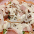nontiara's cooksnap of when they made おもちをリメイク！うどんdeピザ.