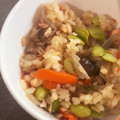 ぉじょ0630's cooksnap of when they made 鮭と枝豆の炊き込みご飯.