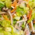 パピヨンさん's cooksnap of when they made ベーコンとキャベツしめじの野菜炒め.