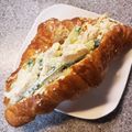 knkmym's cooksnap of when they made お家デリ風チキンシーザーサラダサンド☆.