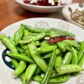 Superlittleboo's cooksnap of when they made スナップえんどうのガーリック焼き.
