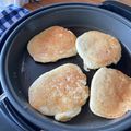 いぬさち's cooksnap of when they made 卵・牛乳を使わないイースト・パンケーキ。.