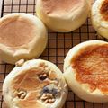 みーゆーきー's cooksnap of when they made くるみとクリームチーズの平焼きパン♪.