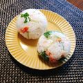 もふもふクロさん's cooksnap of when they made 三つ葉と鮭の美人おにぎり　.