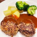 ししねこ's cooksnap of when they made 簡単！デミグラス缶で！煮込みハンバーグ.