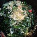 クック4MQYC1☆'s cooksnap of when they made 卵入り☆ほうれん草とカニカマのお味噌汁.