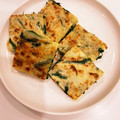 ❁Abake❁'s cooksnap of when they made 玉ねぎとちくわの和風チヂミ.