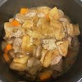 shinomi♡'s cooksnap of when they made 鶏もも肉とごぼう・人参・干し椎茸の煮物.