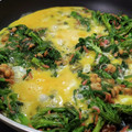 ｸﾏﾘｴ's cooksnap of when they made 春菊、納豆と卵のからし炒め.