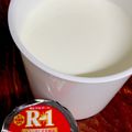 ルぴあ's cooksnap of when they made R-1ヨーグルト+森永のおいしい牛乳.